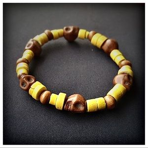 2/$15 NEW Skulls & Wood Beaded Bracelet